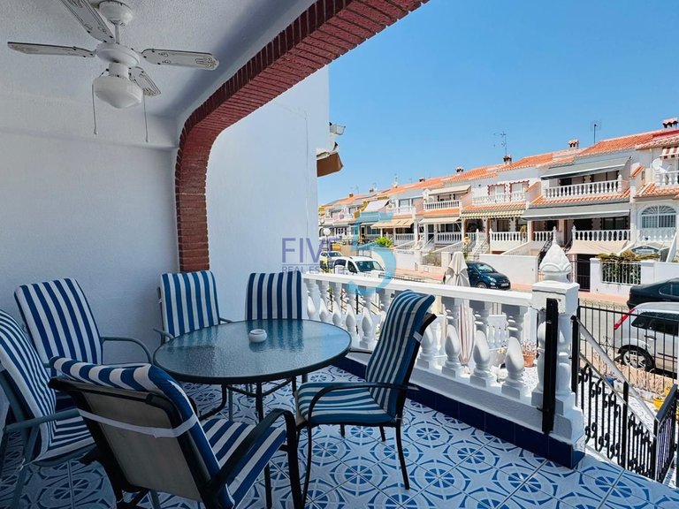 Villa for Sale in Alicante, Valencia 28