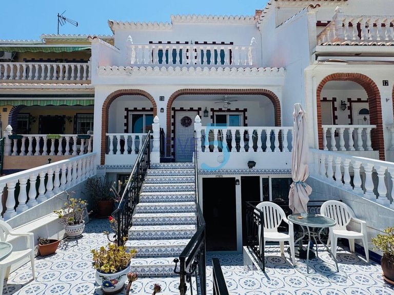 Villa for Sale in Alicante, Valencia 32