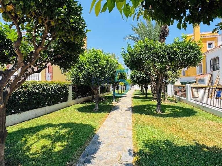 Villa for Sale in Alicante, Valencia 35