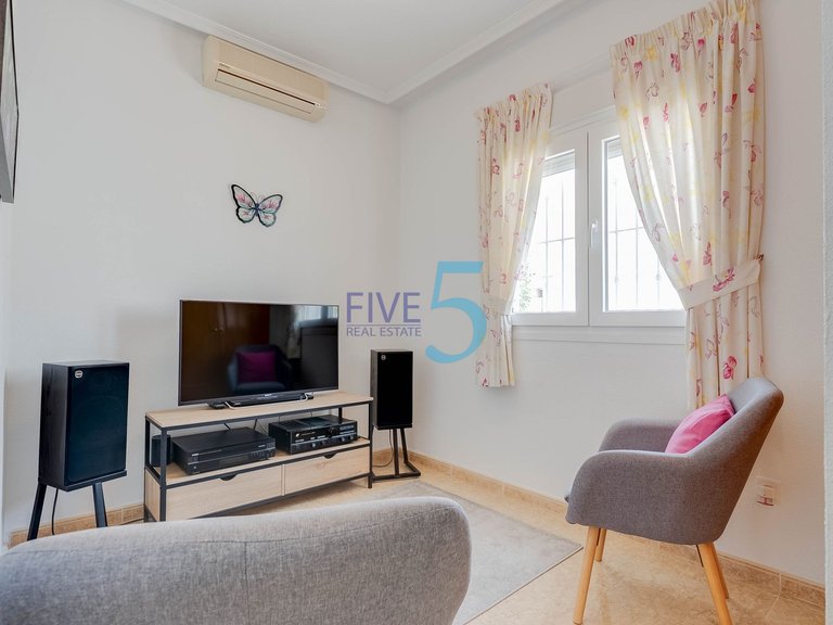 Villa for Sale in Alicante, Valencia 21
