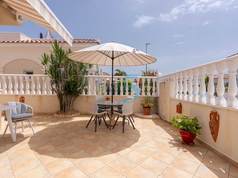 Villa for Sale in Alicante, Valencia 39