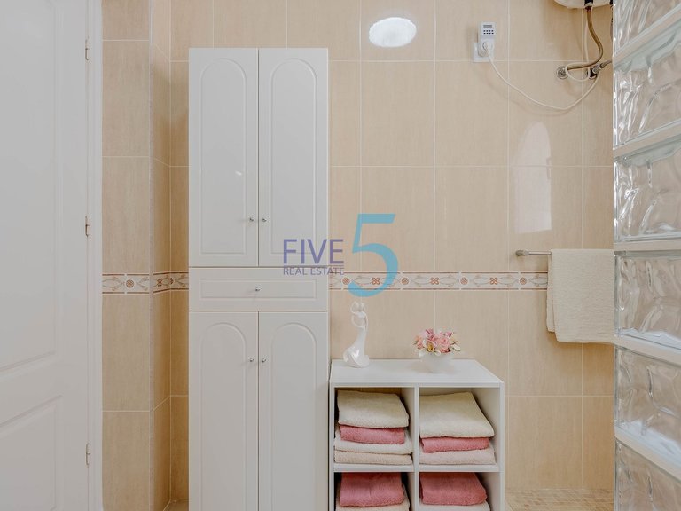 Villa for Sale in Alicante, Valencia 20