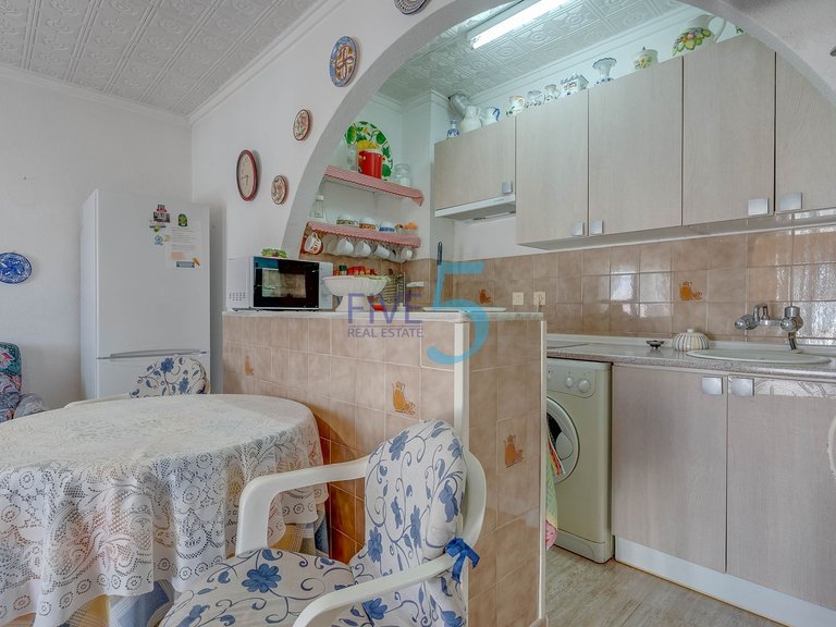 Villa for Sale in Alicante, Valencia 10