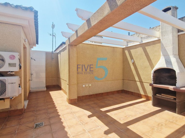 Villa for Sale in Alicante, Valencia 28