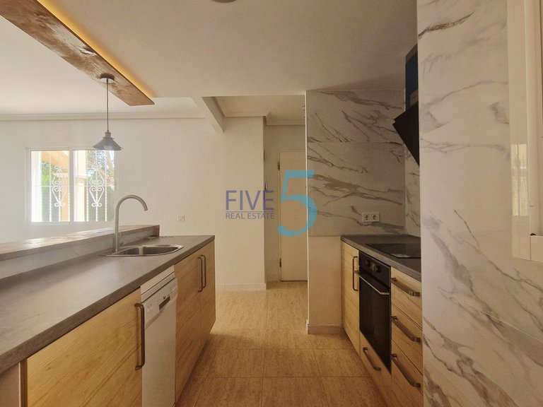 Villa for Sale in Alicante, Valencia 15