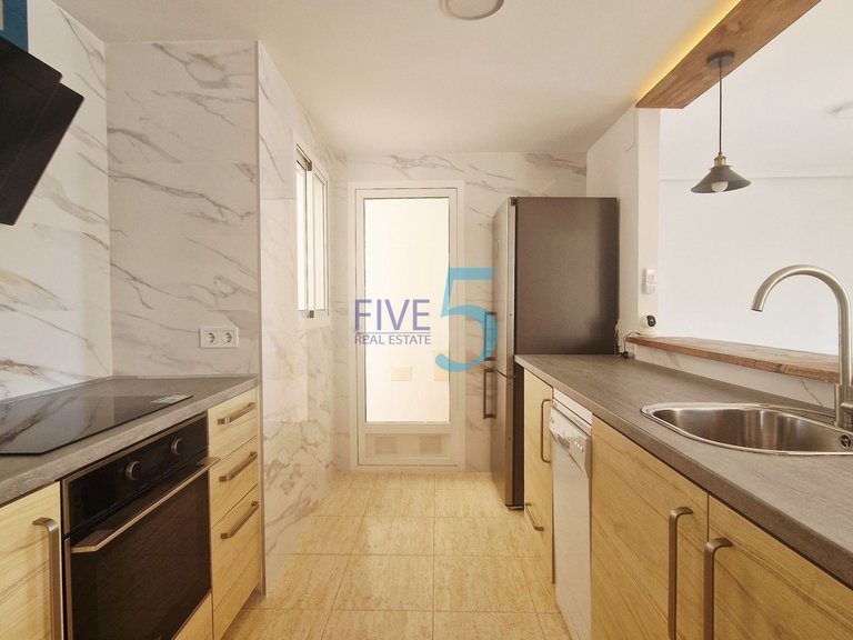 Villa for Sale in Alicante, Valencia 13
