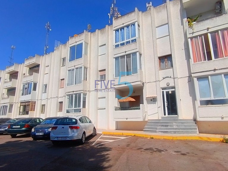Apartment for Sale in Alicante, Valencia 5