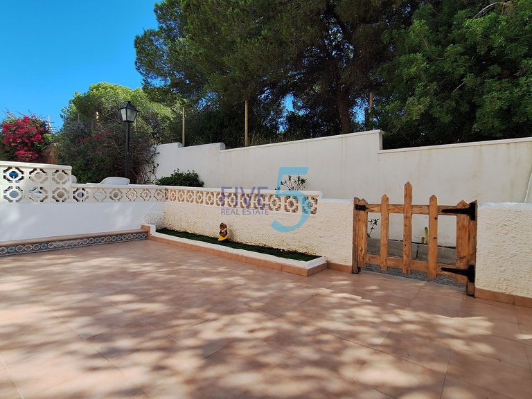 Villa for Sale in Alicante, Valencia 9
