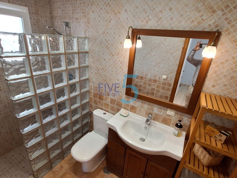 Villa for Sale in Alicante, Valencia 30