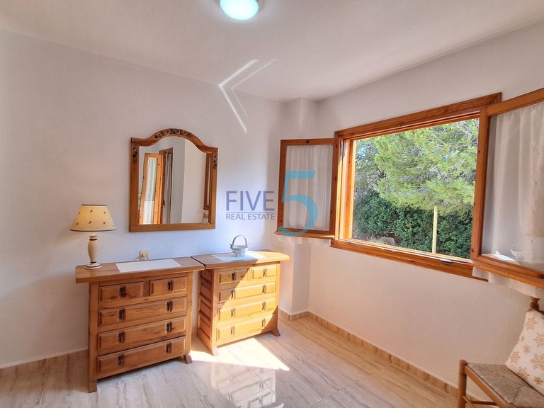 Villa for Sale in Alicante, Valencia 22