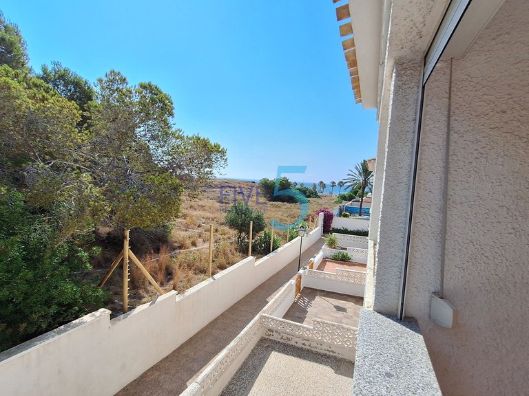 Villa for Sale in Alicante, Valencia 2