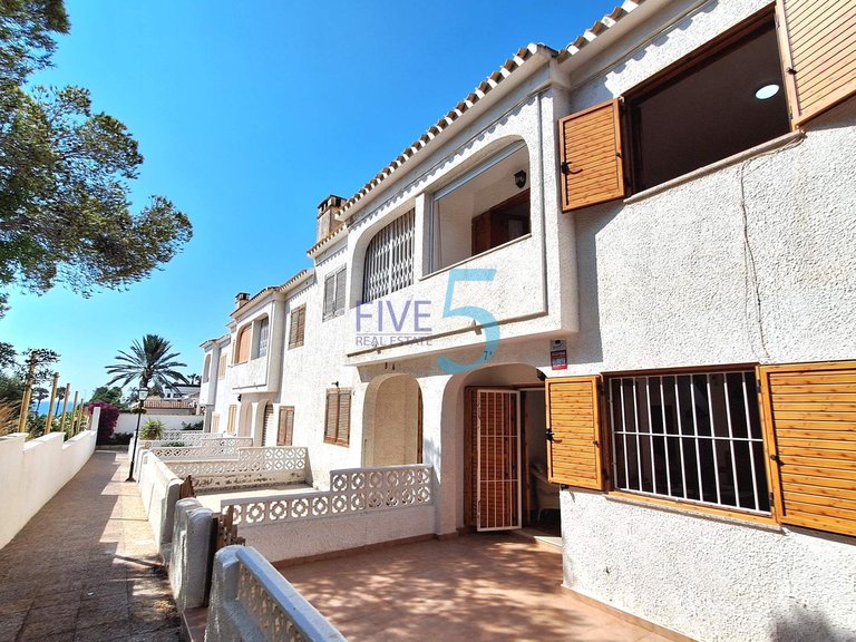 Villa for Sale in Alicante, Valencia 1