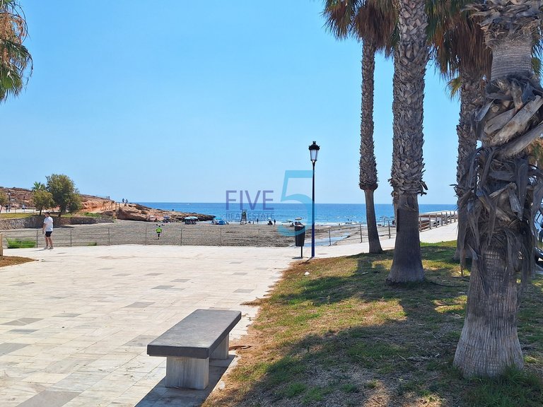 Apartment for Sale in Alicante, Valencia 48