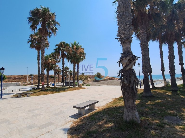 Apartment for Sale in Alicante, Valencia 50