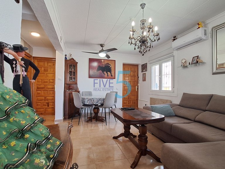 Villa for Sale in Alicante, Valencia 17