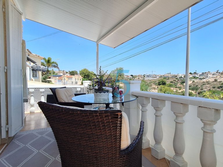 Villa for Sale in Alicante, Valencia 6