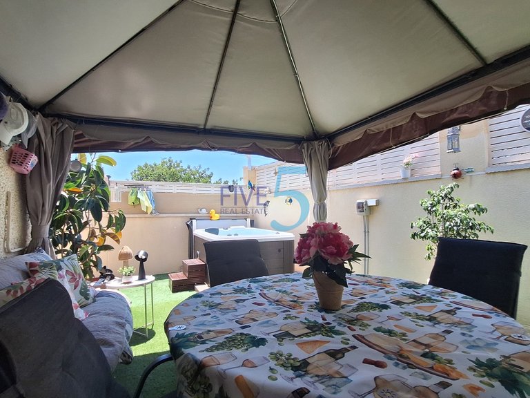 Villa for Sale in Alicante, Valencia 38
