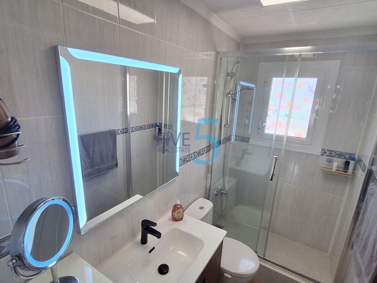 Villa for Sale in Alicante, Valencia 31