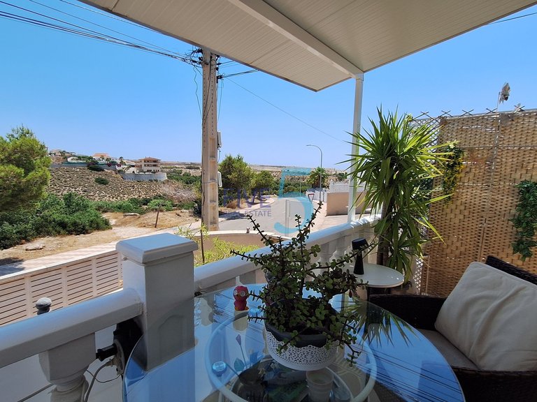 Villa for Sale in Alicante, Valencia 10