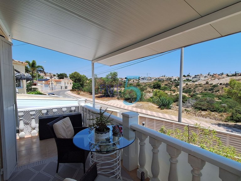 Villa for Sale in Alicante, Valencia 7
