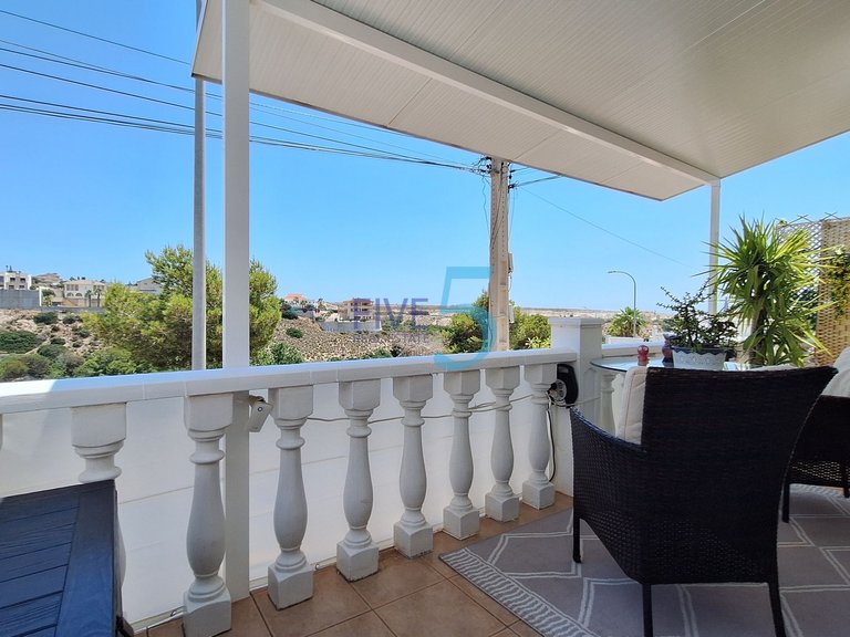 Villa for Sale in Alicante, Valencia 9