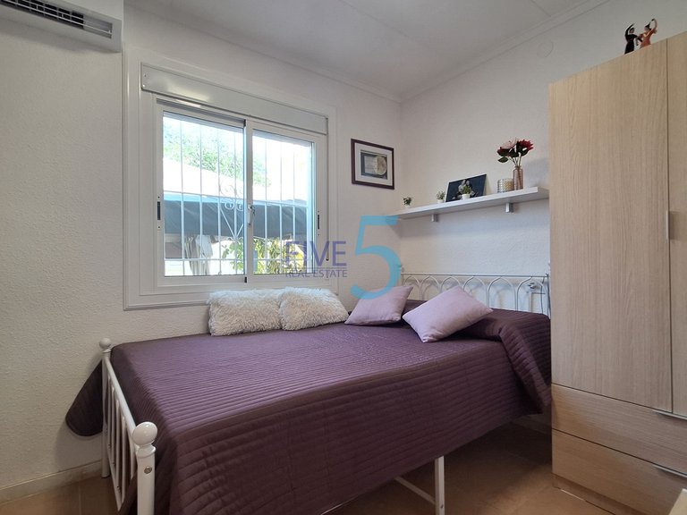 Villa for Sale in Alicante, Valencia 28
