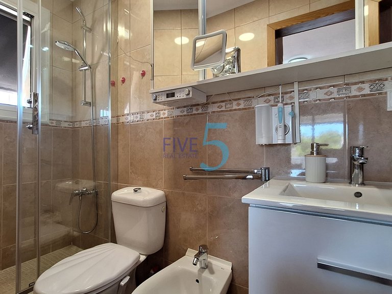 Villa for Sale in Alicante, Valencia 24