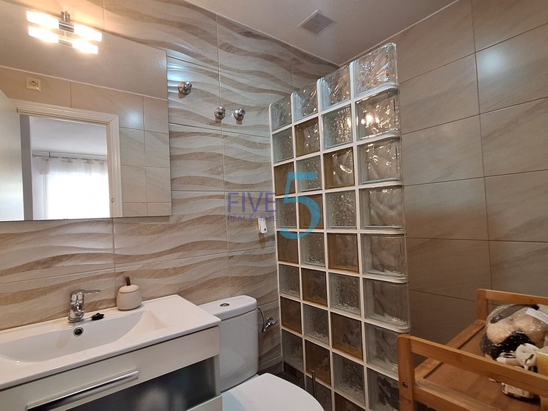 Villa for Sale in Alicante, Valencia 22