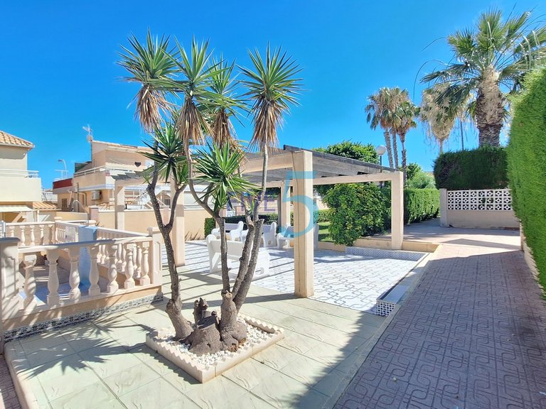 Villa for Sale in Alicante, Valencia 43