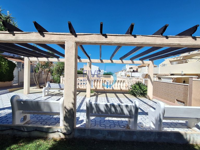 Villa for Sale in Alicante, Valencia 36