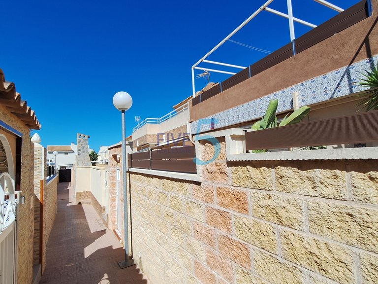 Villa for Sale in Alicante, Valencia 44