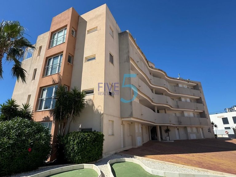 Apartment for Sale in Alicante, Valencia 1