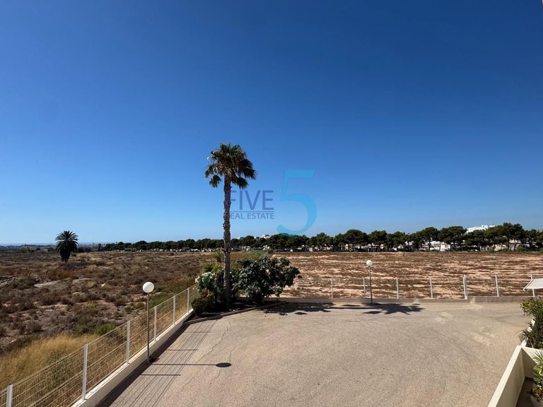 Apartment for Sale in Alicante, Valencia 12