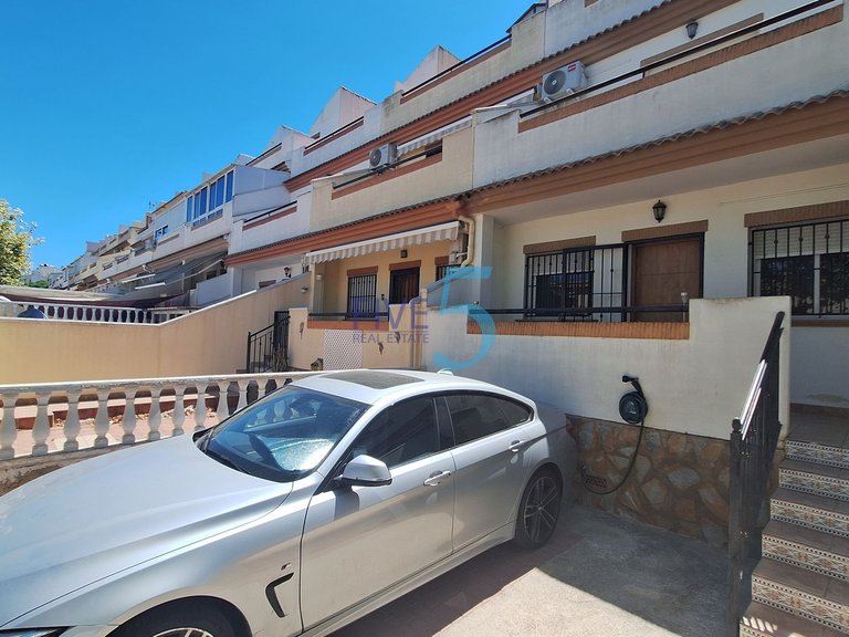 Villa for Sale in Alicante, Valencia 1