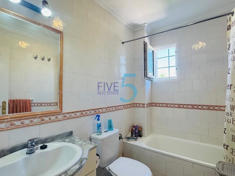 Apartment for Sale in Alicante, Valencia 10