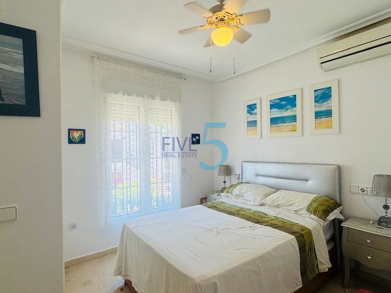 Apartment for Sale in Alicante, Valencia 11