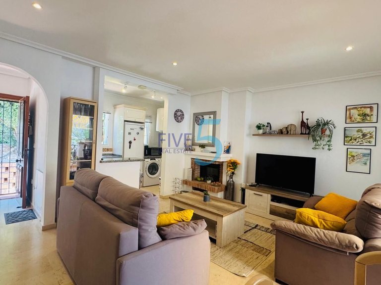 Apartment for Sale in Alicante, Valencia 3