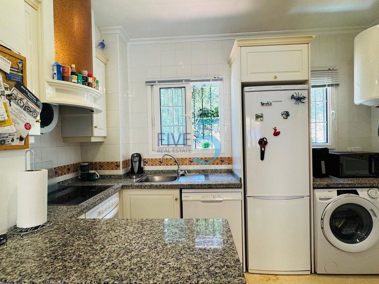Apartment for Sale in Alicante, Valencia 6