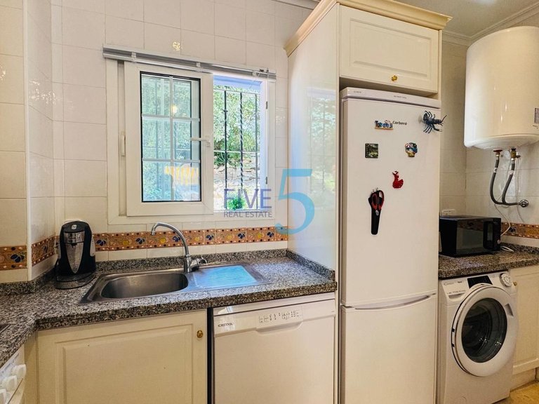 Apartment for Sale in Alicante, Valencia 5
