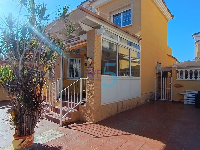 Villa for Sale in Alicante, Valencia 7