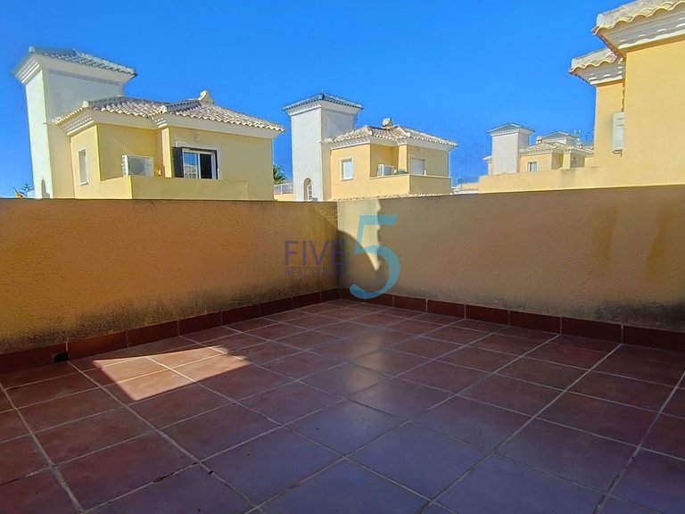 Villa for Sale in Alicante, Valencia 30