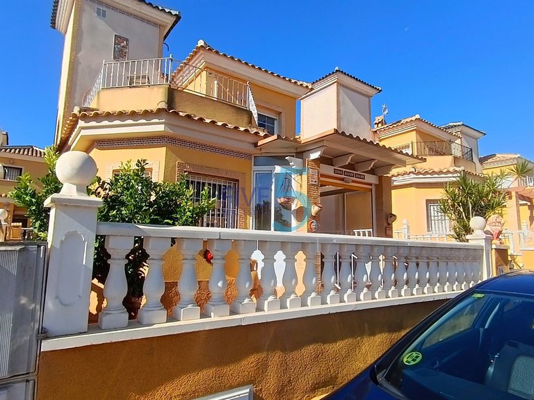 Villa for Sale in Alicante, Valencia 6