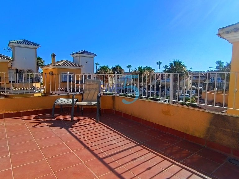 Villa for Sale in Alicante, Valencia 28