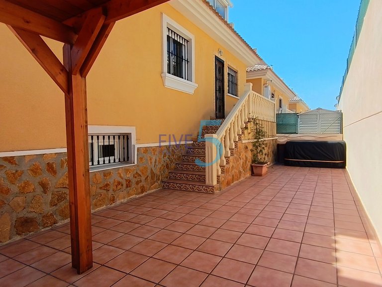 Villa for Sale in Alicante, Valencia 12