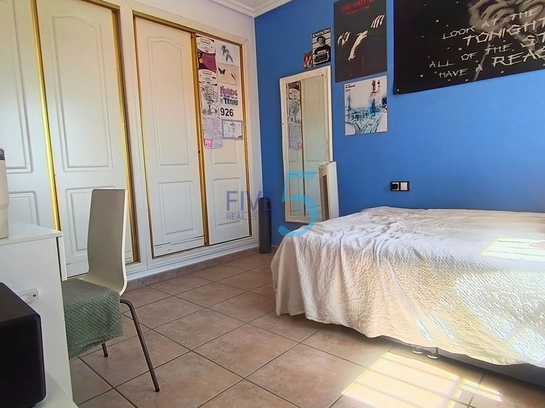 Villa for Sale in Alicante, Valencia 23