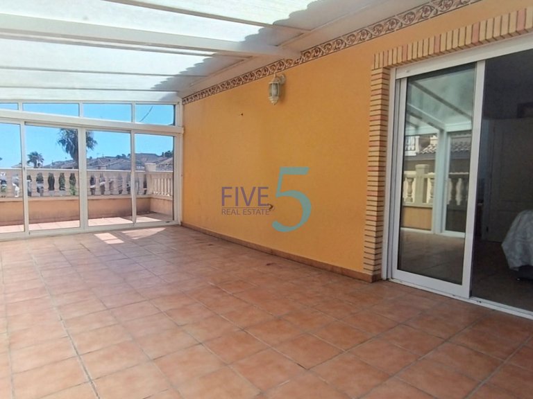 Villa for Sale in Alicante, Valencia 30