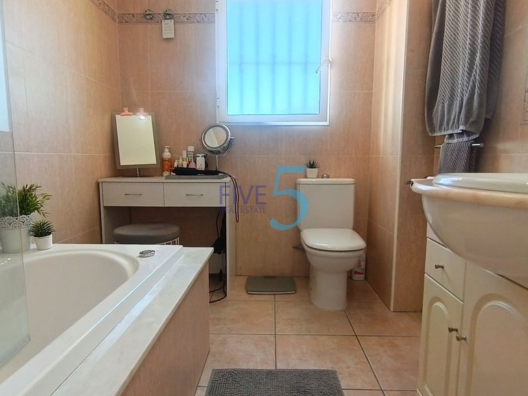 Villa for Sale in Alicante, Valencia 29