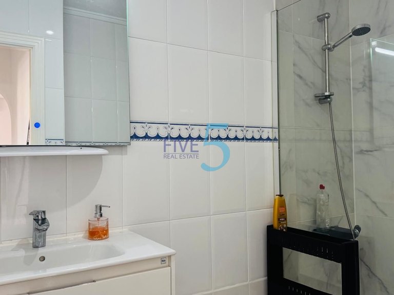 Apartment for Sale in Alicante, Valencia 9