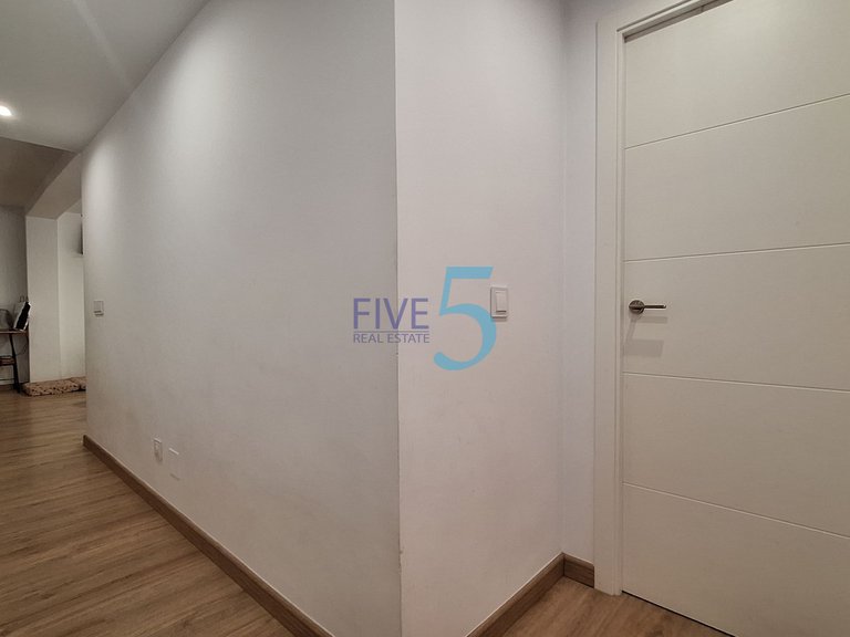 Apartment for Sale in Alicante, Valencia 28