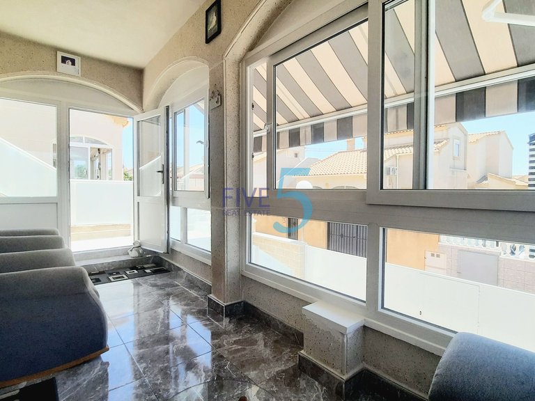 Villa for Sale in Alicante, Valencia 6